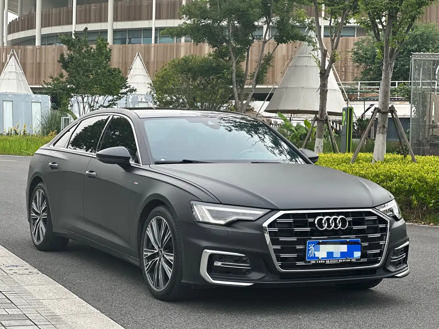 Audi A6L 2023 45 TFSI Premium Selection Dynamic фото 3