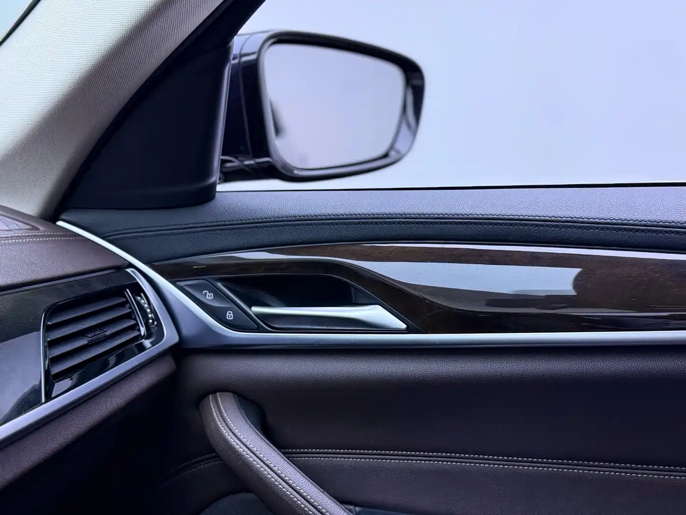 Фото 9 - BMW 5 Series