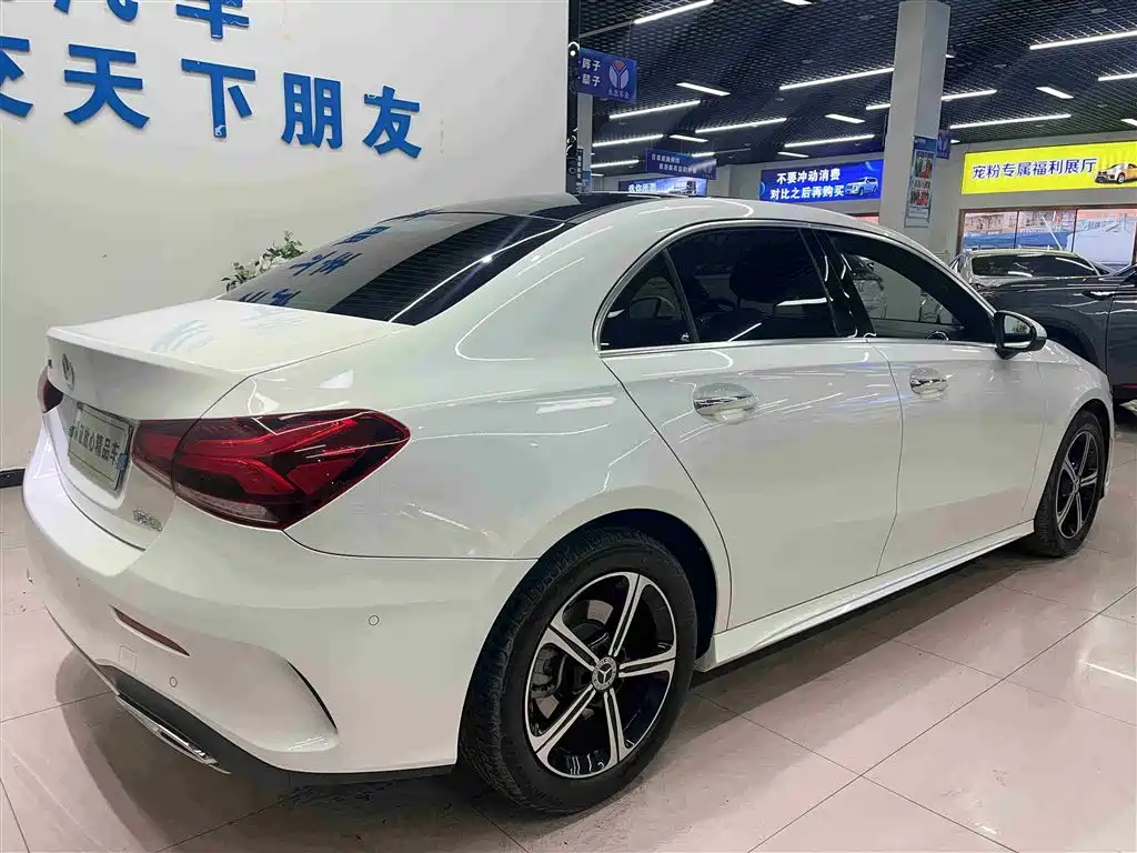 MERCEDES-BENZ A CLASS