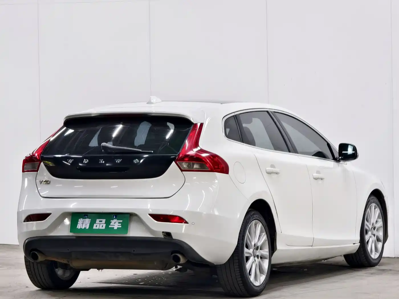 Volvo V40 2013 2.0T Elegance Edition фото 4