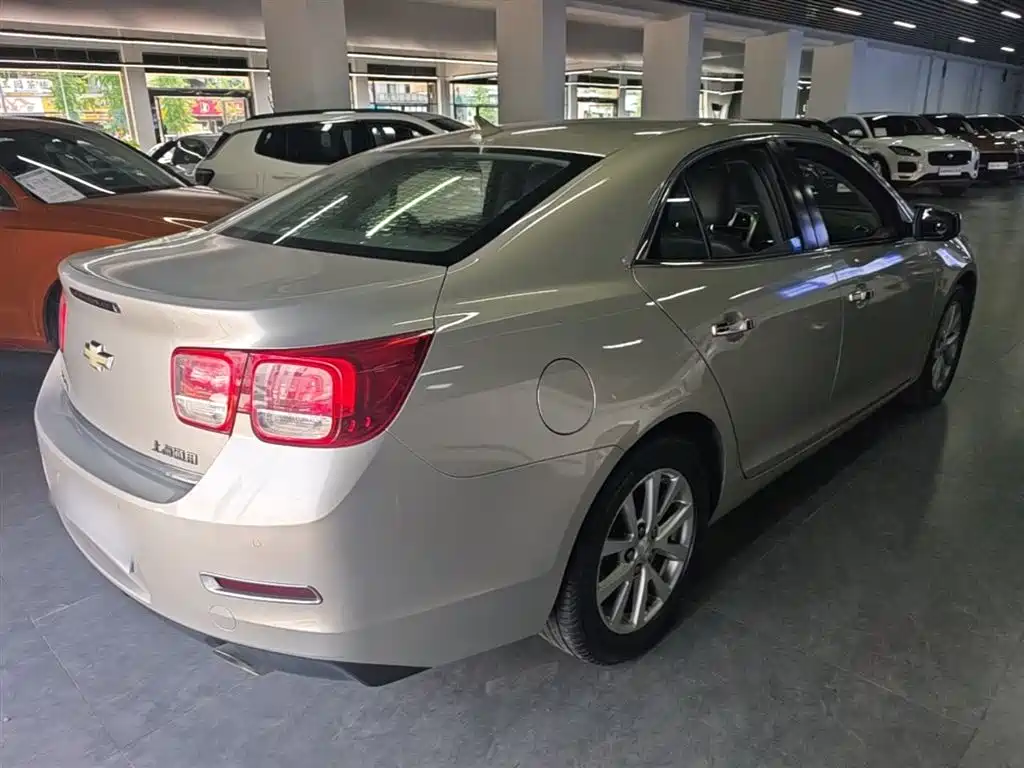 Chevrolet Malibu 2014 2.0L Automatic Luxury фото 7