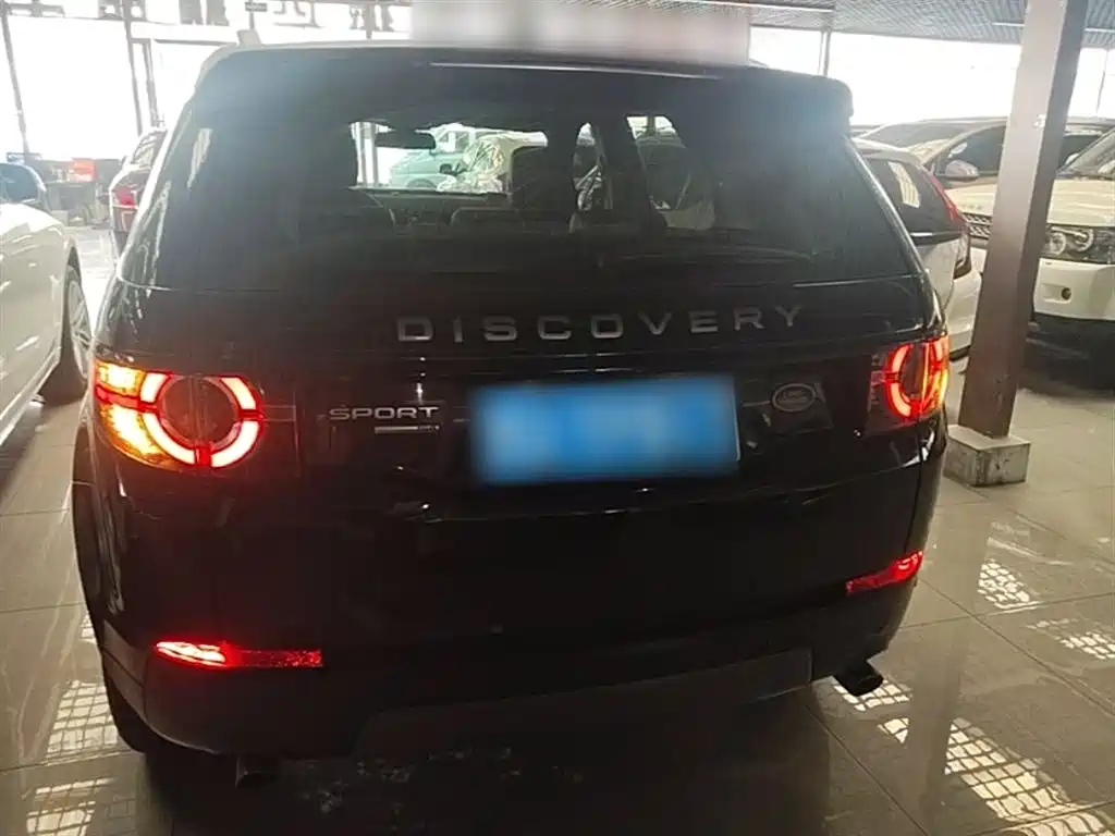 Land Rover Discovery Sport 2017 2.0T SE фото 6