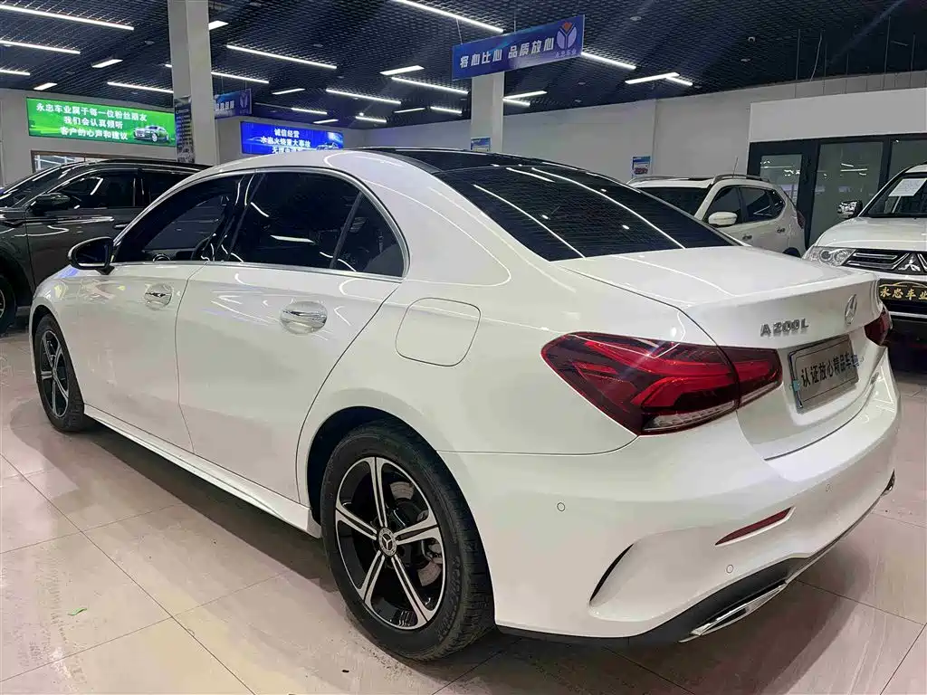 MERCEDES-BENZ A CLASS