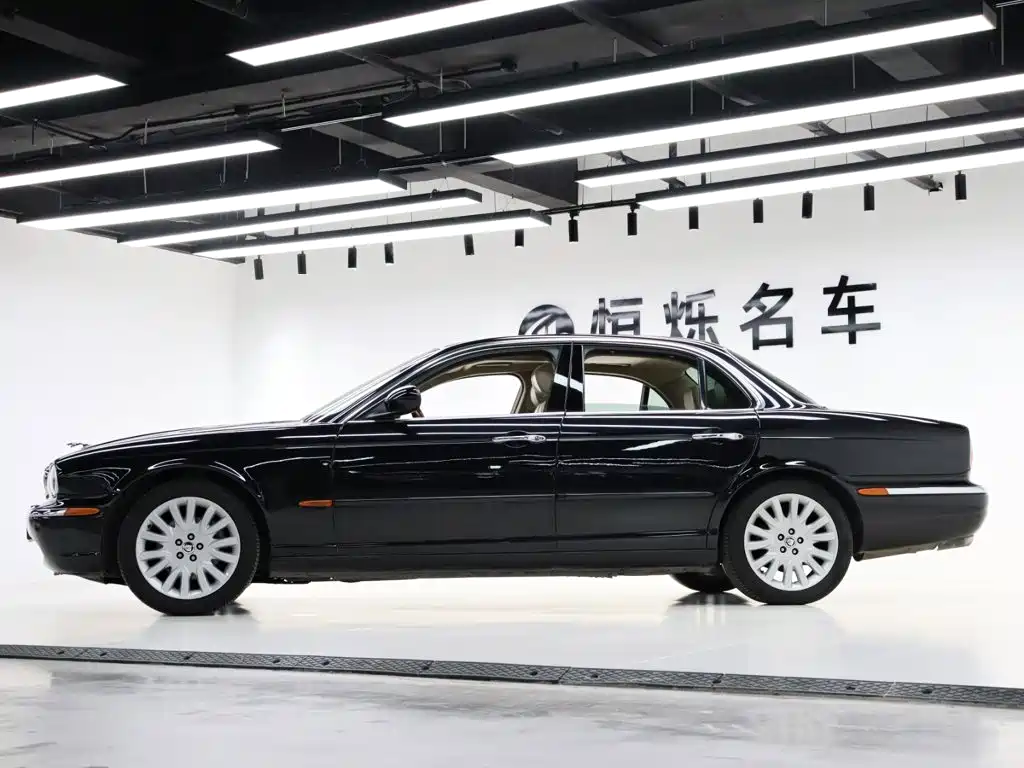 Jaguar XJ 2005 2004 Model XJ8 4.2
