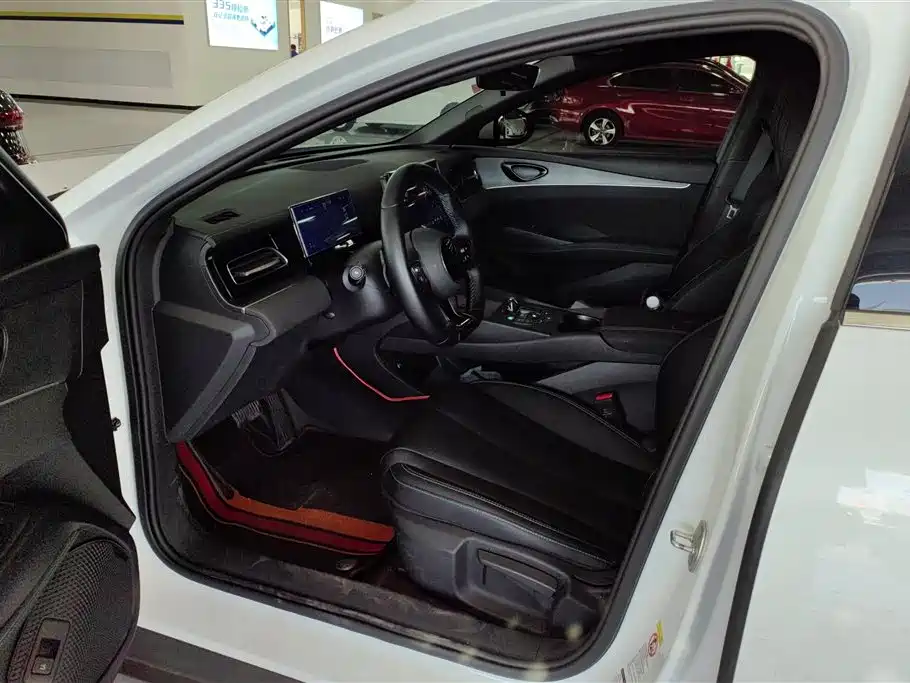 BYD Seal 06 New Energy 2025 DM-i Smart Drive 80KM Luxury фото 9