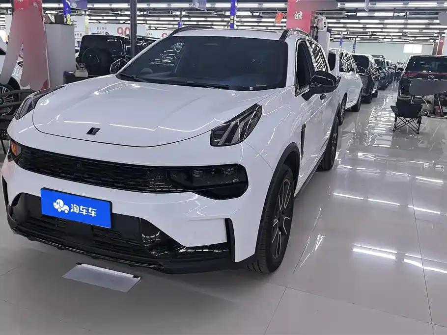 Lynk & Co 01 2025 2.0TD FWD Renewal Pro Edition