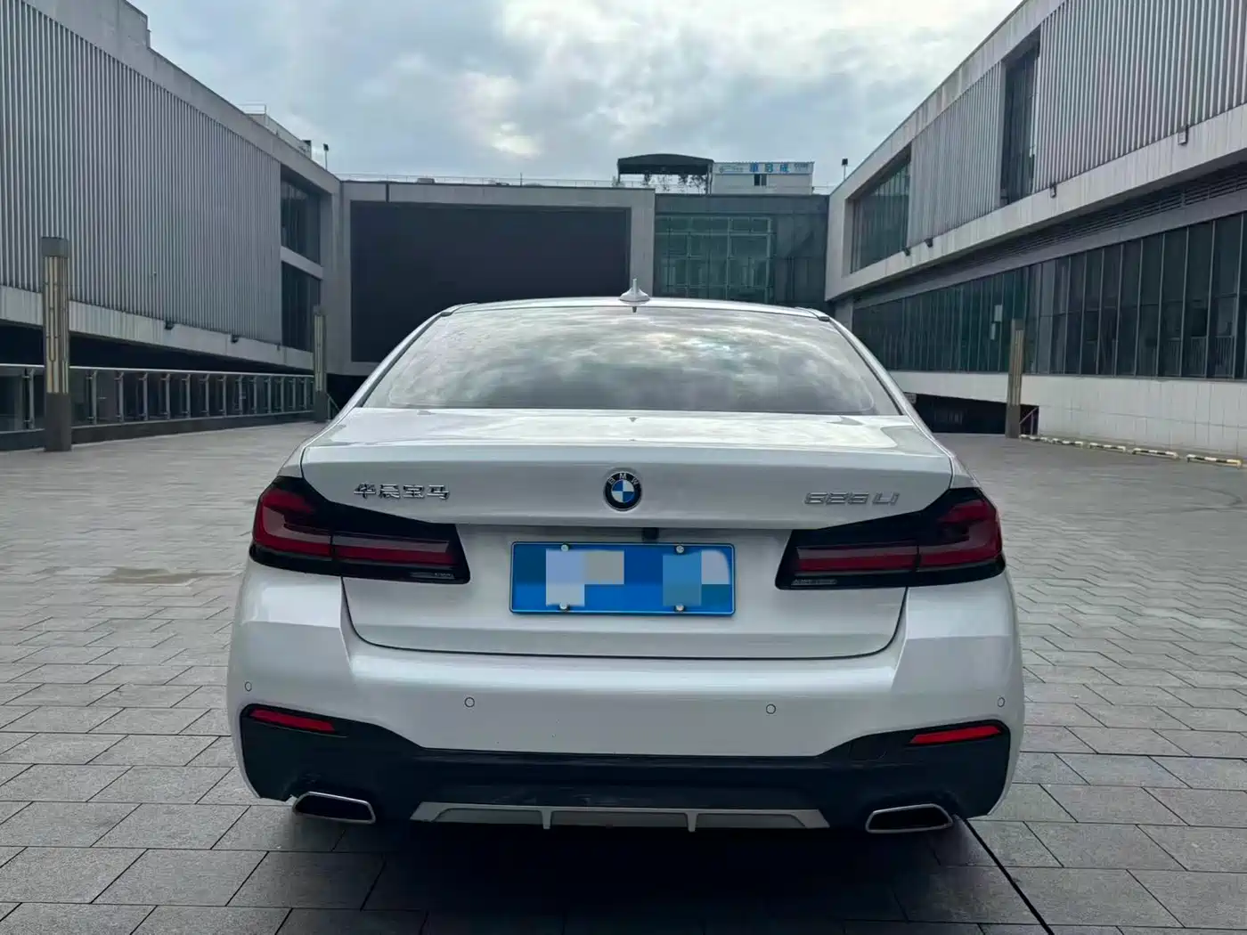 BMW 5 Series 2022 525Li M Sport Package фото 7