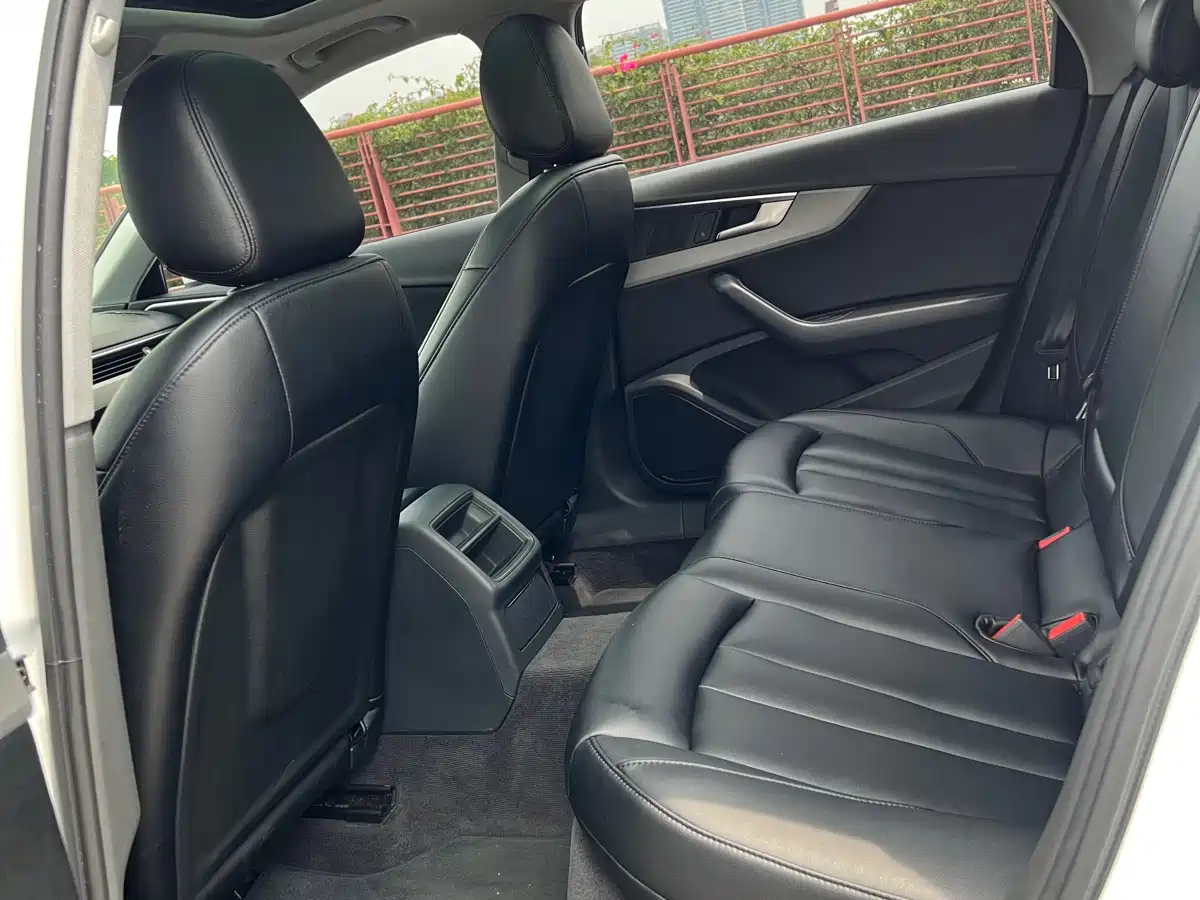 Audi A4L 2019 40 TFSI Progressive (China V) фото 8
