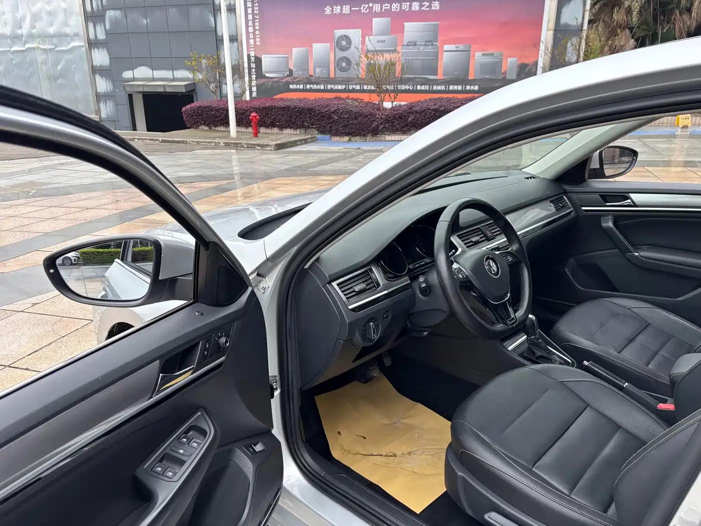 Volkswagen Bora 2018 1.5L Automatic Comfort фото 12