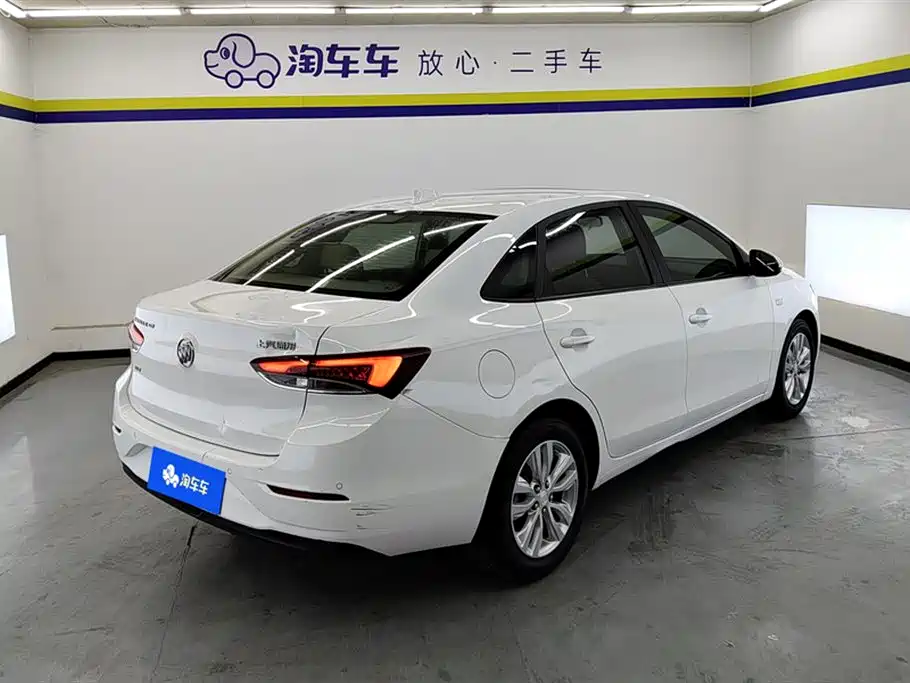 Buick Excelle 2018 15T Dual Clutch Elite (China V) фото 3