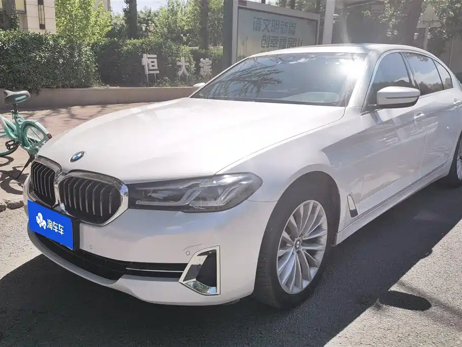 BMW 5 Series 2022 Facelift 525Li Luxury Package