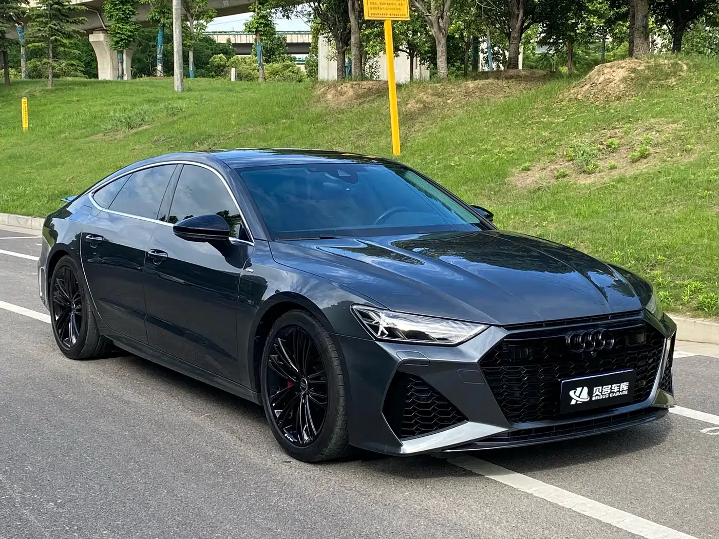Audi A7 2023 Model 45 TFSI Premium Selection Edition фото 3