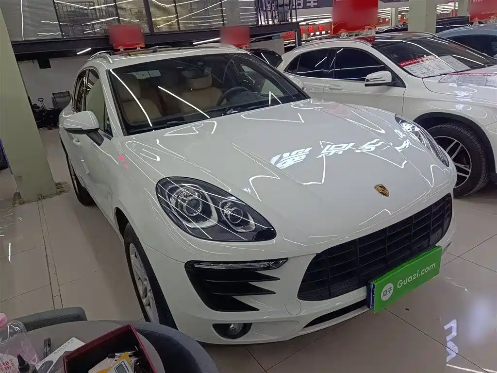 Porsche Macan 2017 Macan 2.0T фото 22