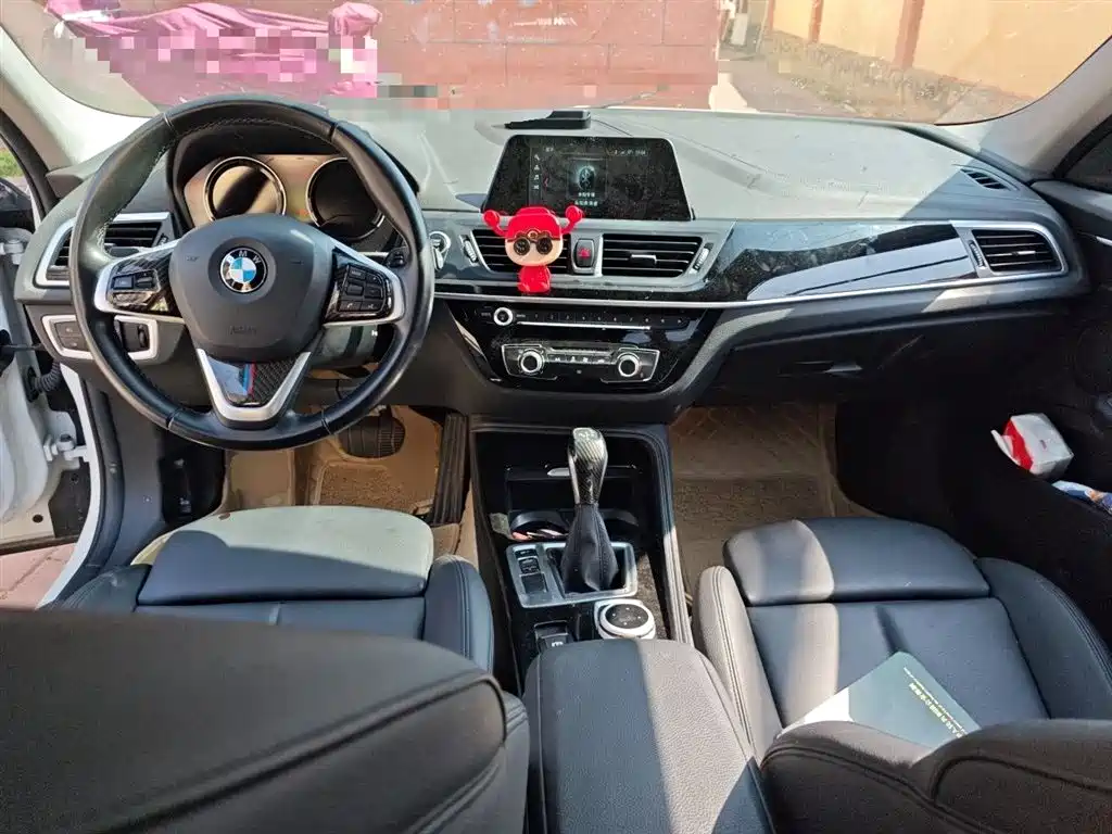 BMW 1 Series 2018 Facelift 118i Sport фото 10
