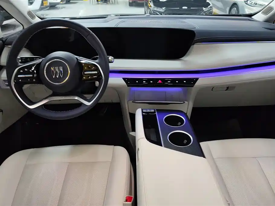 Buick GL8 New Energy фото 12