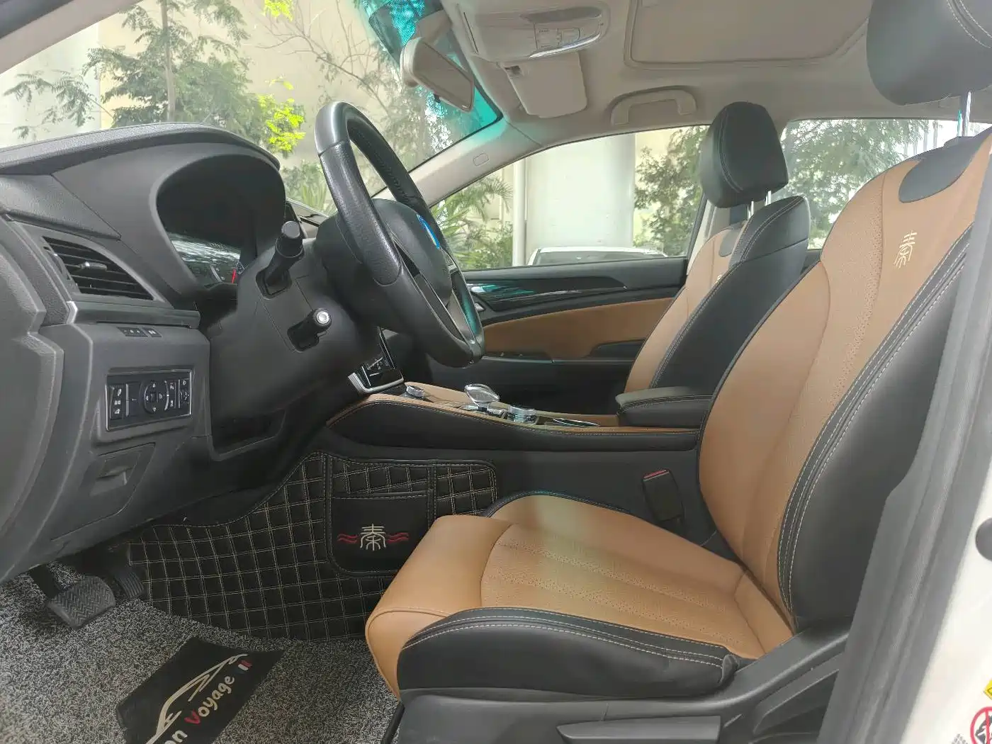BYD Qin New Energy 2018 1.5T Smart Premium фото 14