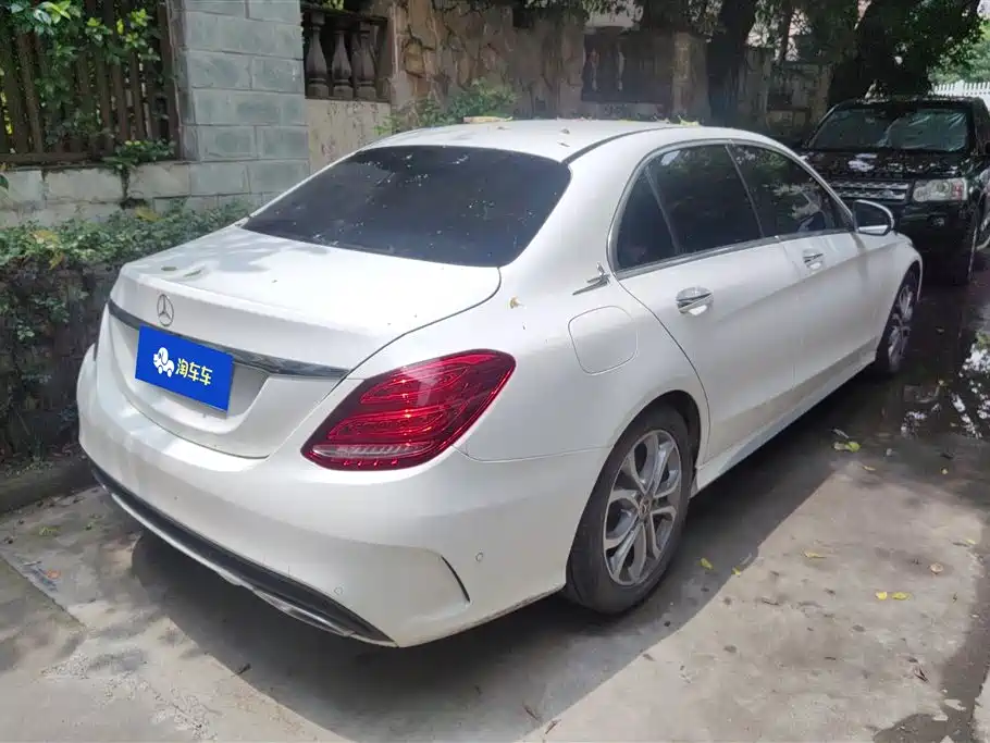 Mercedes-Benz C-Class 2017 Facelift C 180 L Fashion Sport Edition фото 3
