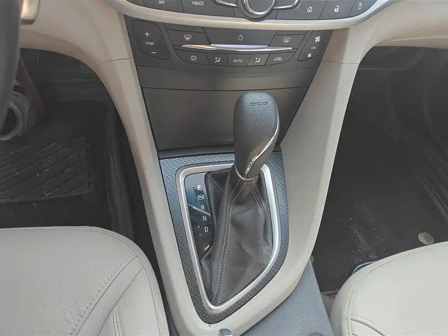 Buick Excelle 2019 15T DCT Connected Elite Type China VI фото 16