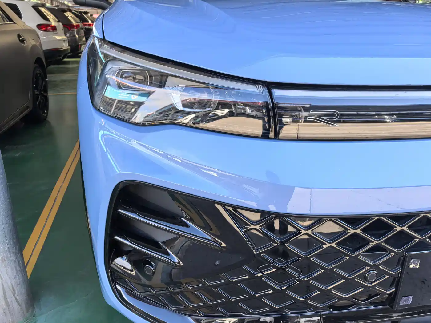Volkswagen Tiguan L 2024 PRO 380TSI 4WD R-Line Premium Edition фото 23