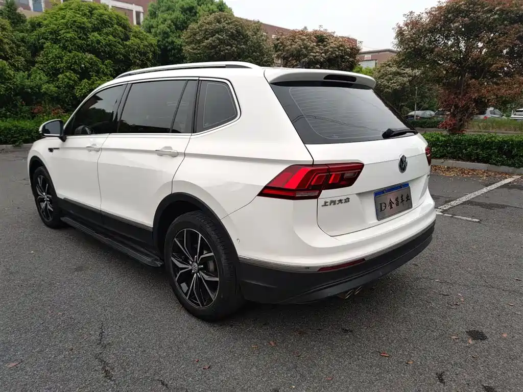 Volkswagen Tiguan L 2020 330TSI Auto 2WD Smart Luxury China VI фото 13
