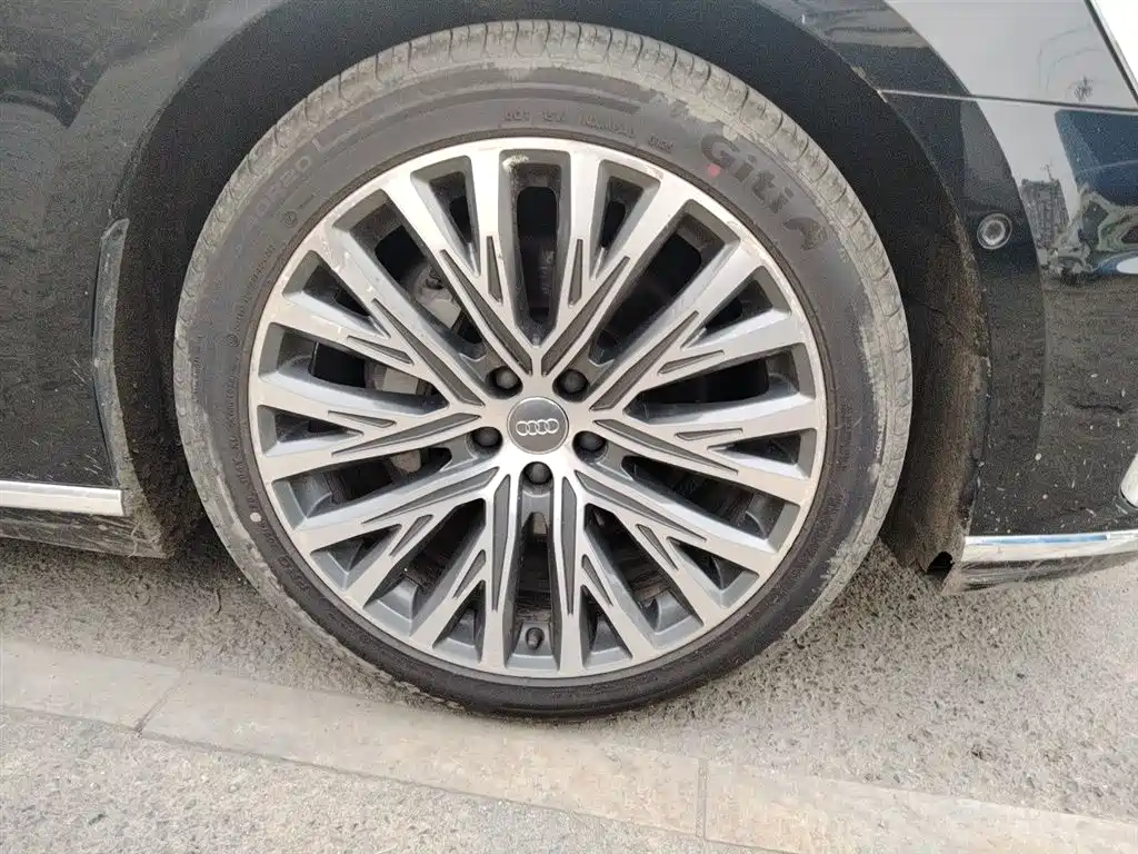 Audi A8 2019 A8L 50 TFSI quattro Luxury фото 8