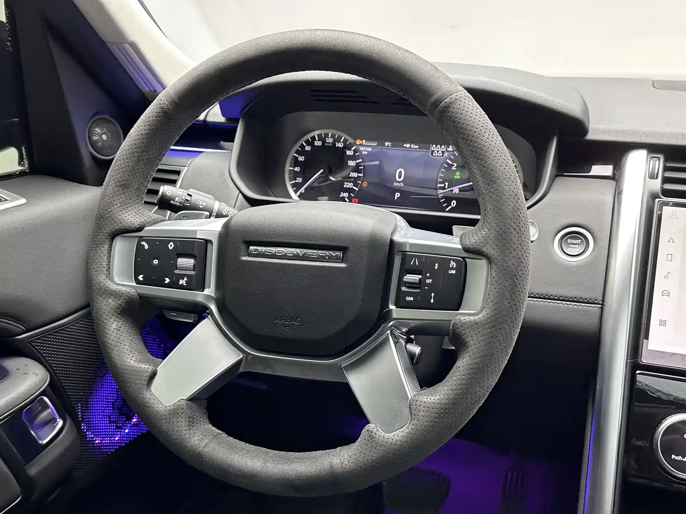 Land Rover Discovery 2023 300PS S фото 15
