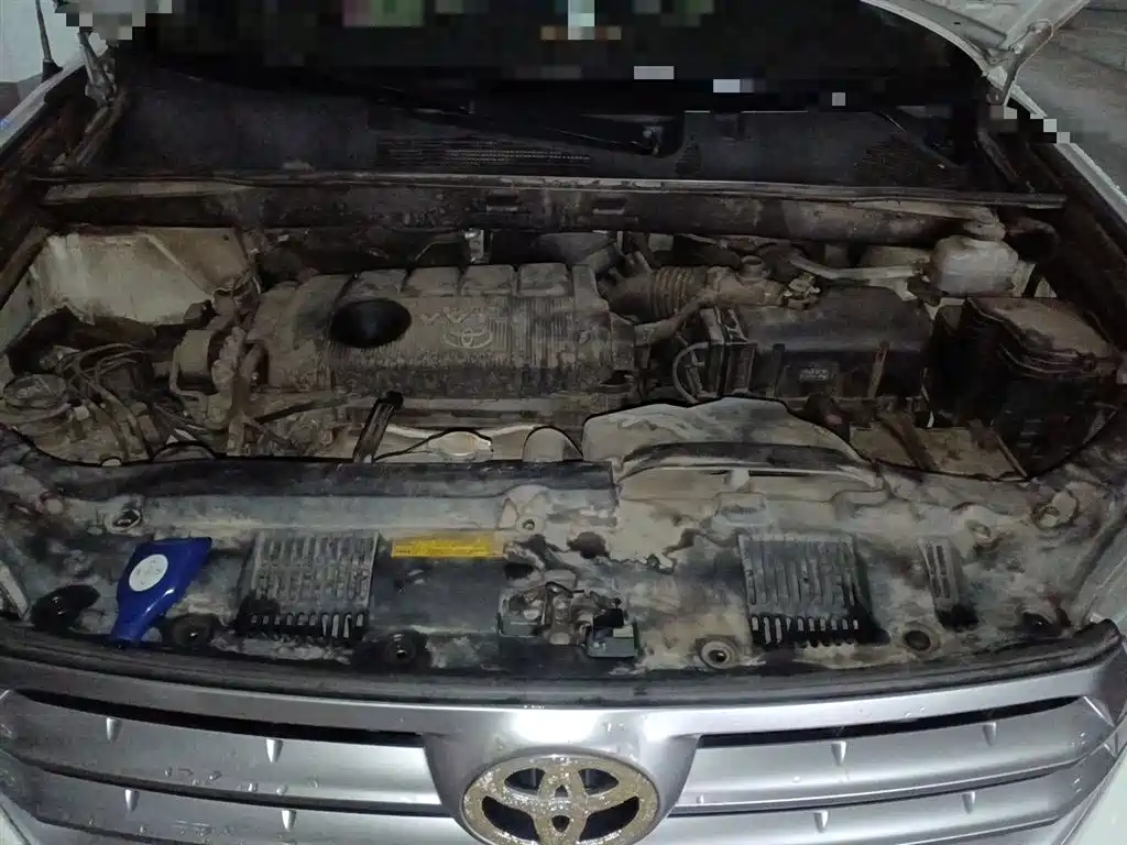 Toyota Highlander 2012 2.7L 2WD 5-seater Elite Edition фото 21