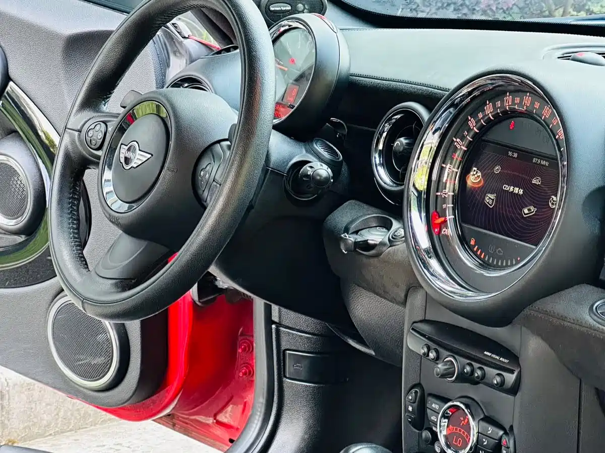 MINI COUPE 2012 1.6T COOPER S фото 12