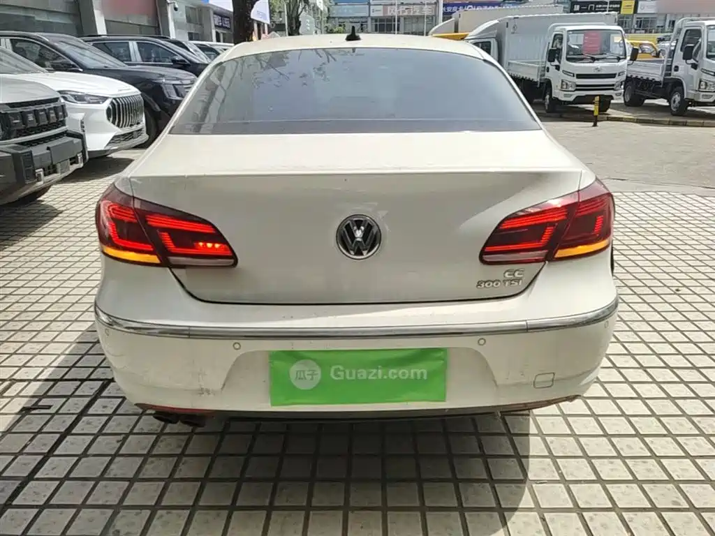 Volkswagen FAW-Volkswagen CC 2016 Model 1.8TSI Luxury фото 6