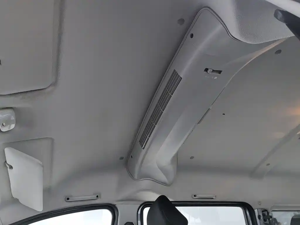 Jinbei Golden Sea Lion M Classic 2023 2023 1.5L Engineering Lion Passenger Van 5/6/7-seater