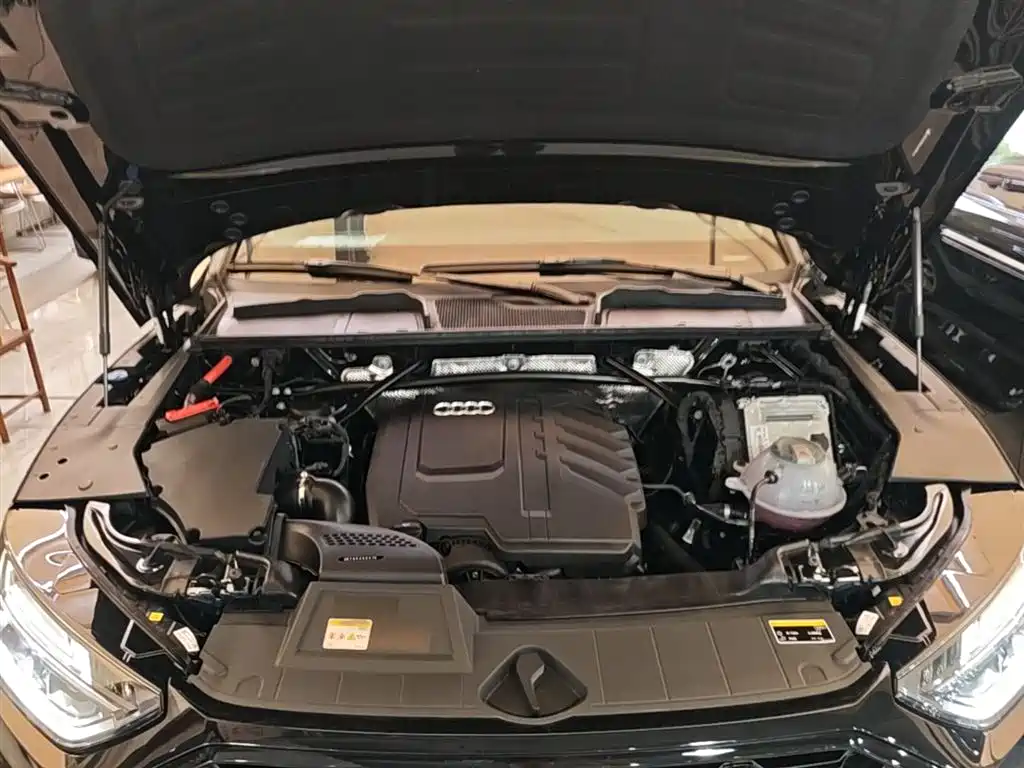 Audi Q5L 2024 Model 40 TFSI Luxury Dynamic фото 20