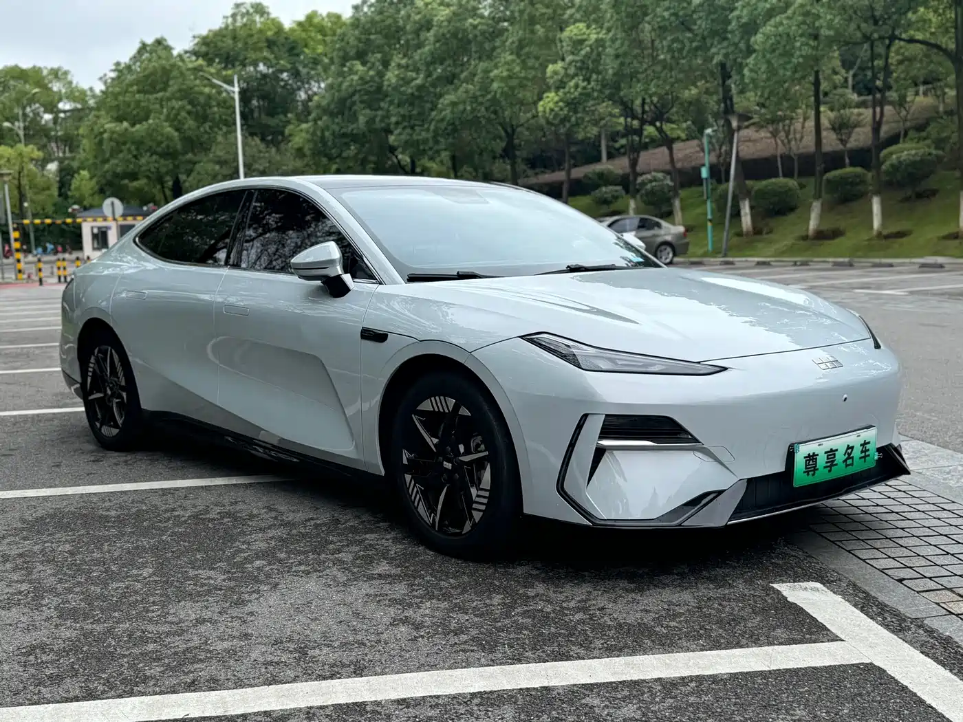 2025 Geely Galaxy Galaxy E8