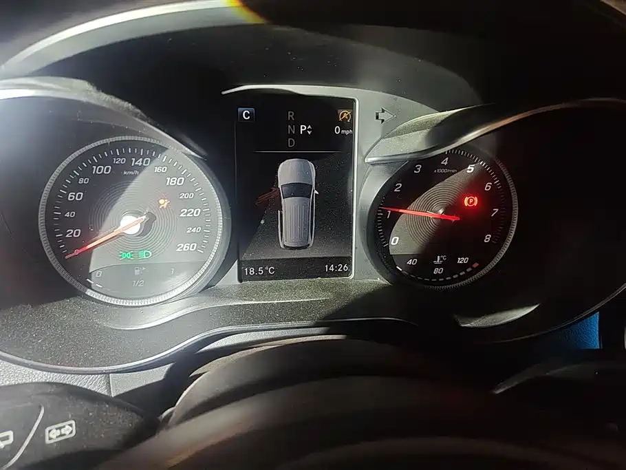 Mercedes-Benz GLC 2019 GLC 260 L 4MATIC Luxury фото 14