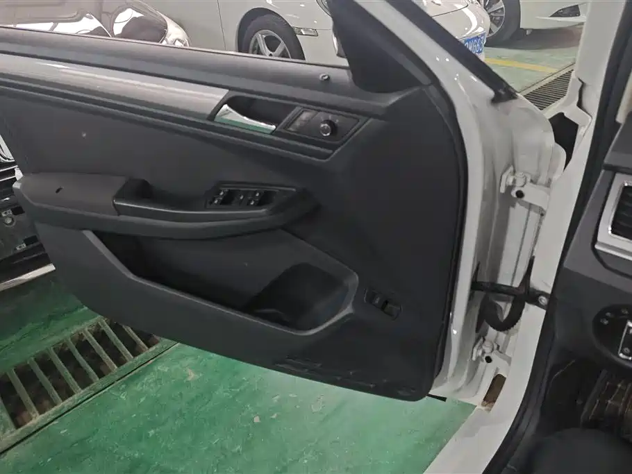Volkswagen Bora 2019 Facelift 1.5L Automatic Fashion China V фото 7