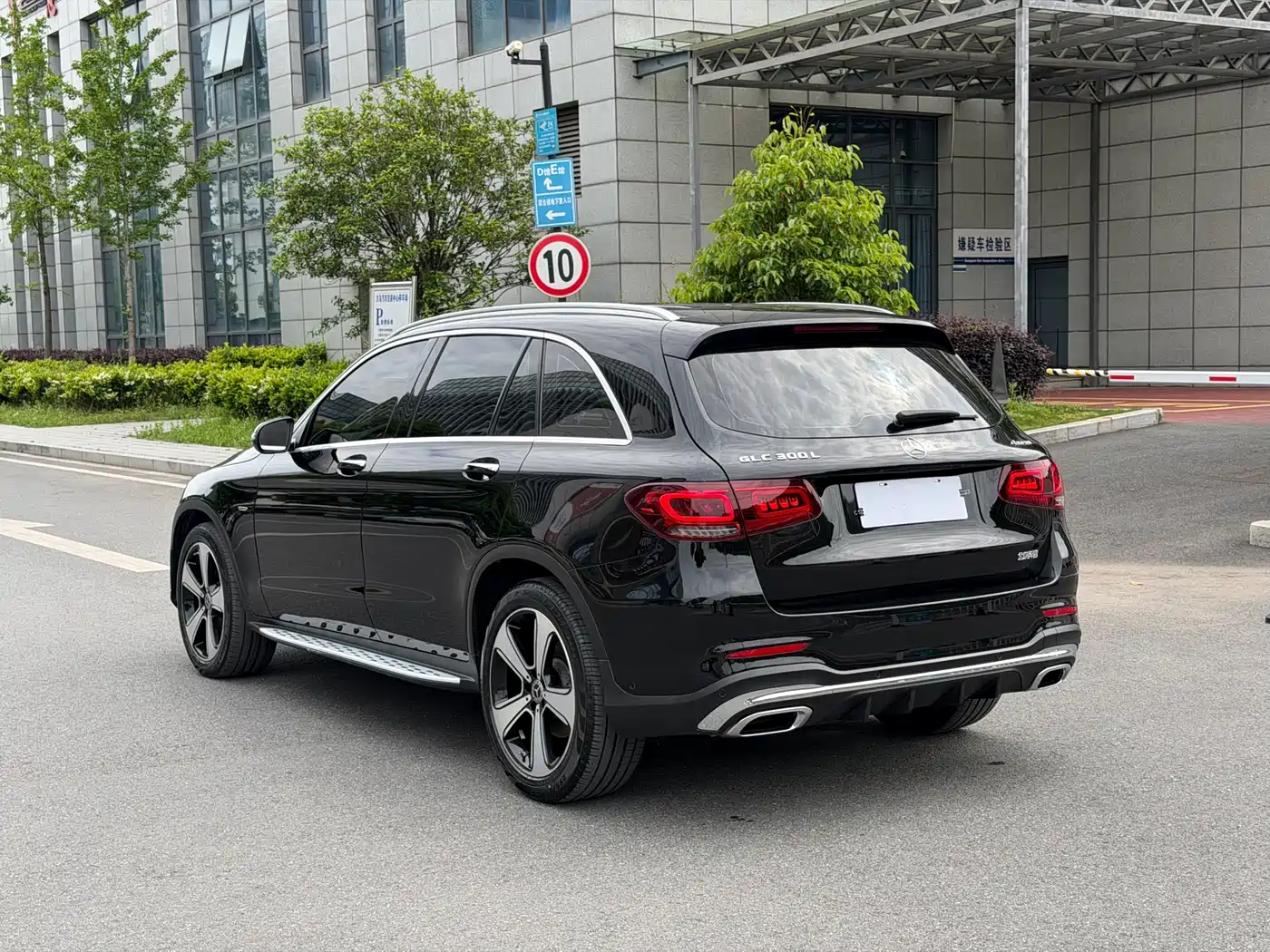 Mercedes-Benz GLC 2022 Facelift GLC 300 L 4MATIC Dynamic фото 7