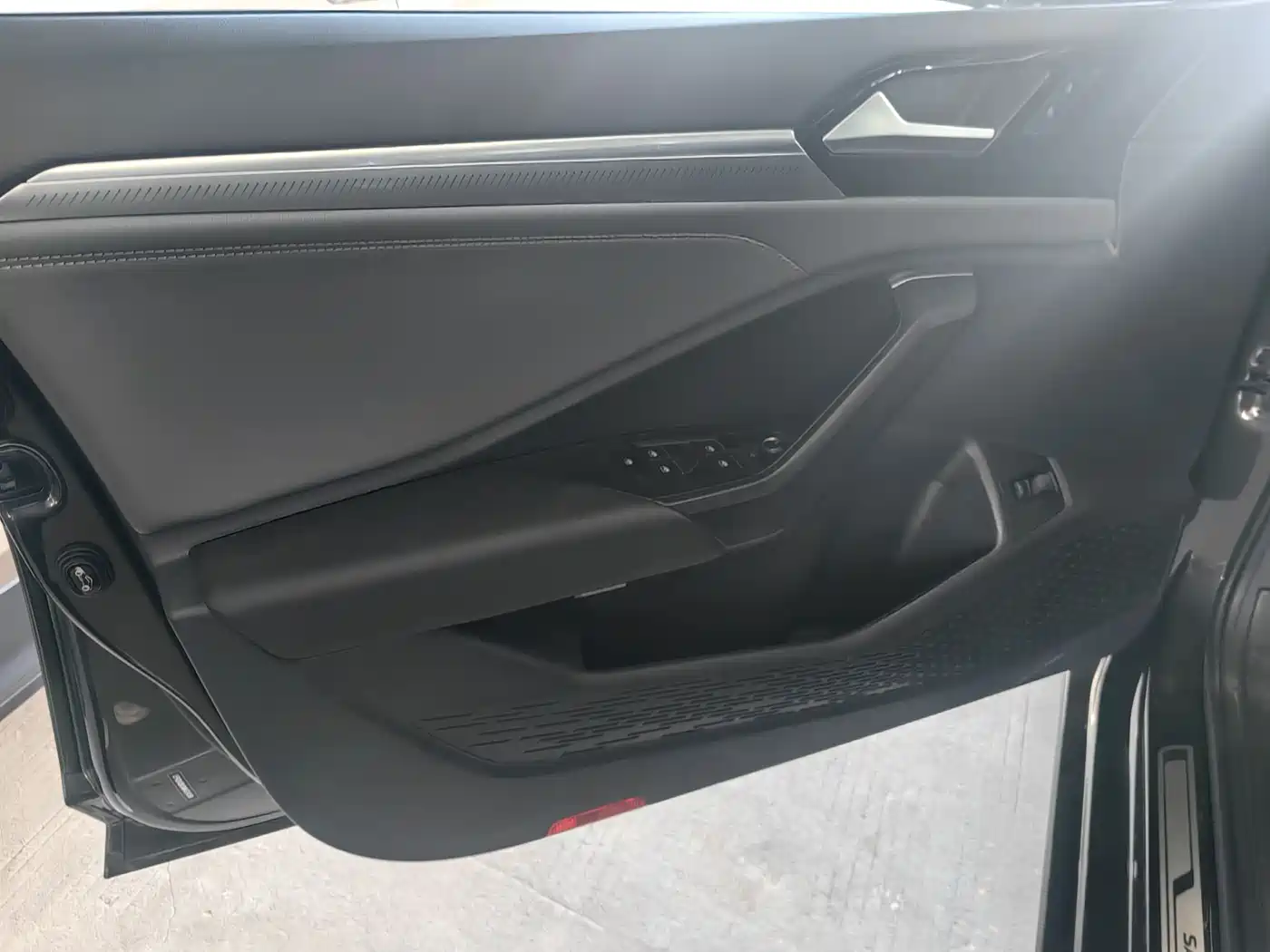 Volkswagen Sagitar 2021 280TSI DSG Excellence Edition фото 5