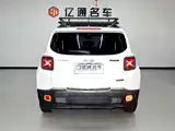 Фото 18 - Jeep Renegade