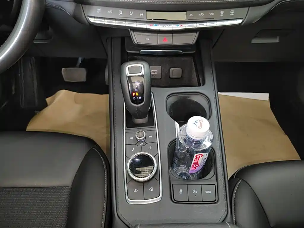 Cadillac XT4 2018 Model 28T 2WD Technology фото 14