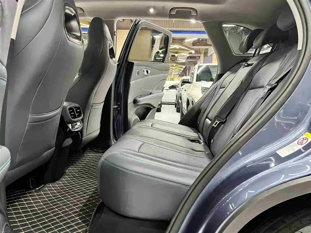 BYD Hai Shi 07 DM-i 2025 150 Pilot+ Edition фото 12