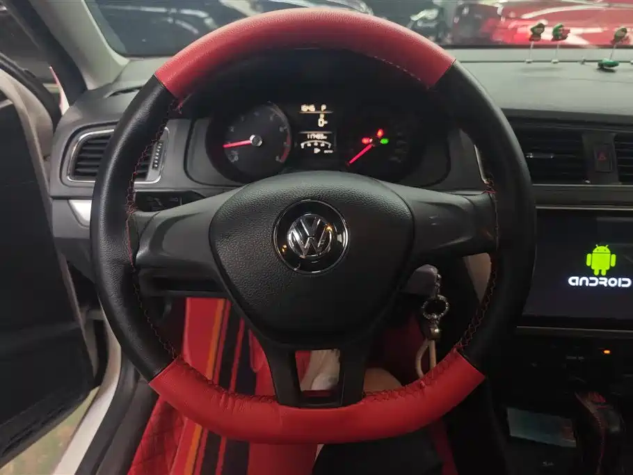 Volkswagen Lavida 2017 1.6L Automatic Trend Edition фото 15