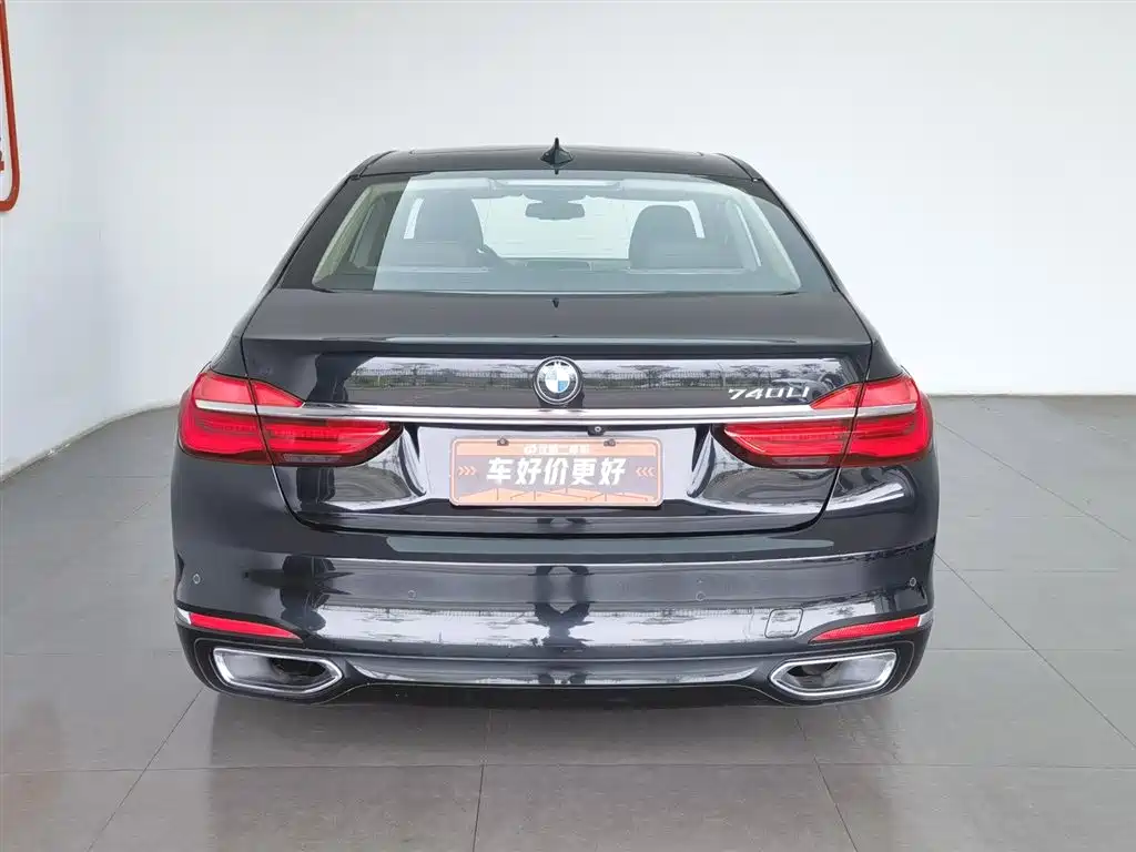 BMW 7 Series 2017 730Li Luxury Edition фото 4