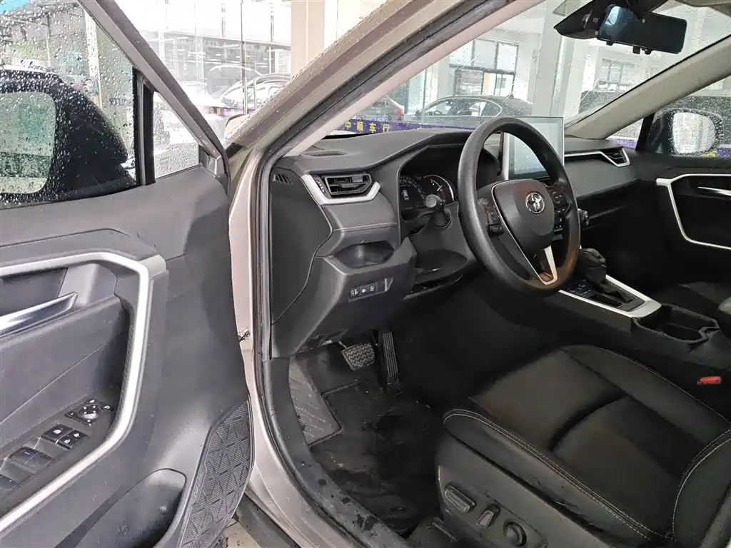 Toyota RAV4 Rongfang 2021 2.0L CVT 2WD Trend фото 12