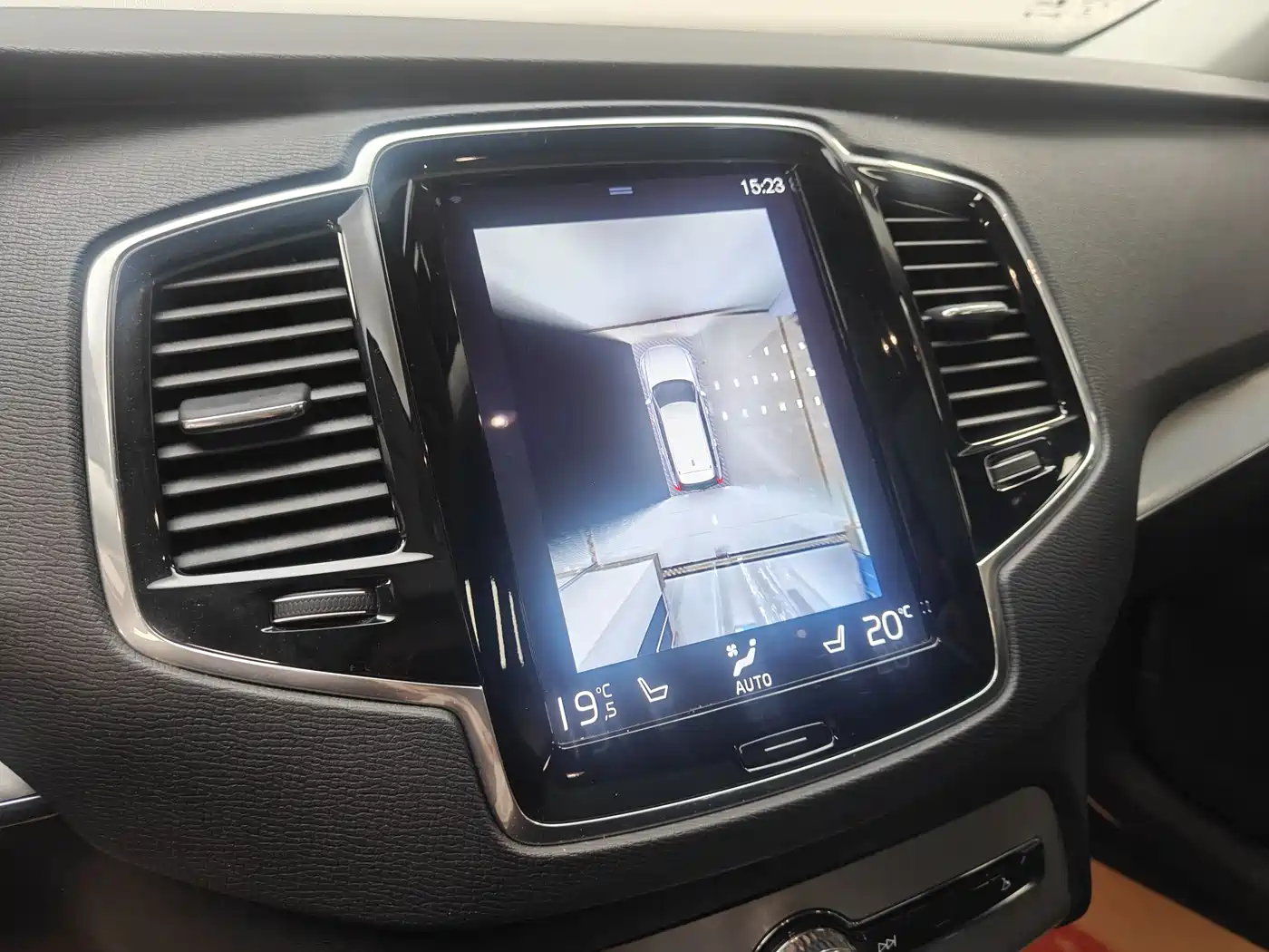 Volvo XC90 2018 T6 Momentum 5-seater фото 11