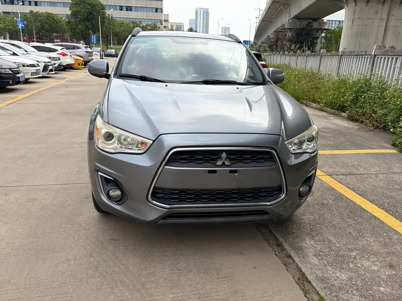 Mitsubishi ASX 2013 2.0L CVT 2WD Luxury фото 2