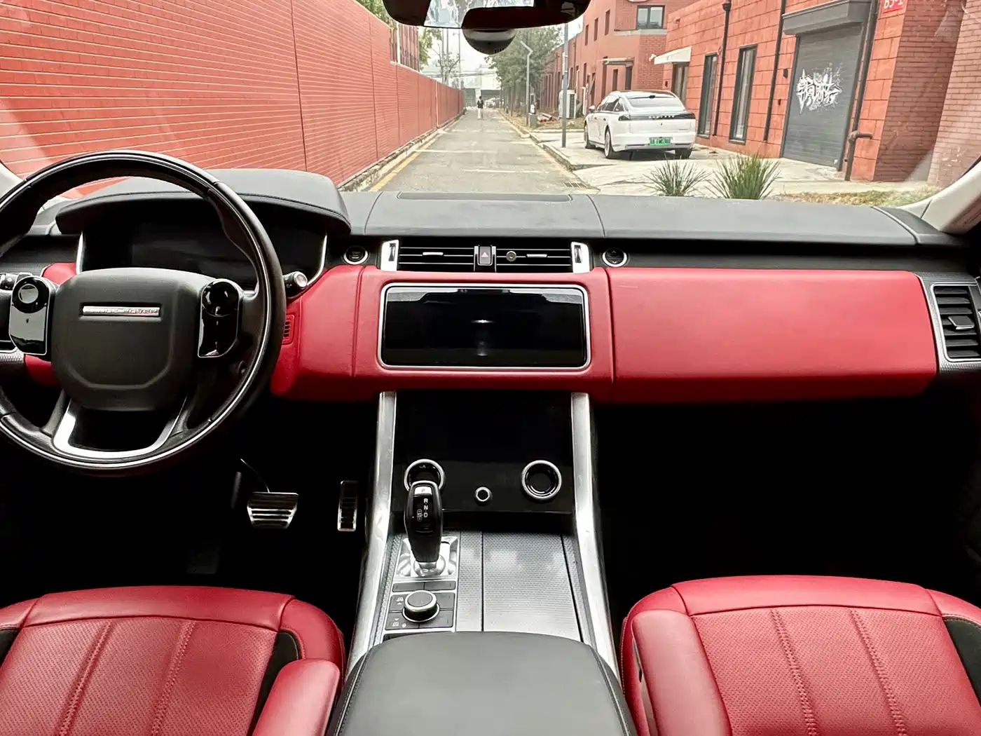Land Rover Range Rover Sport 2021 3.0 L6 Gloss Black Edition фото 5