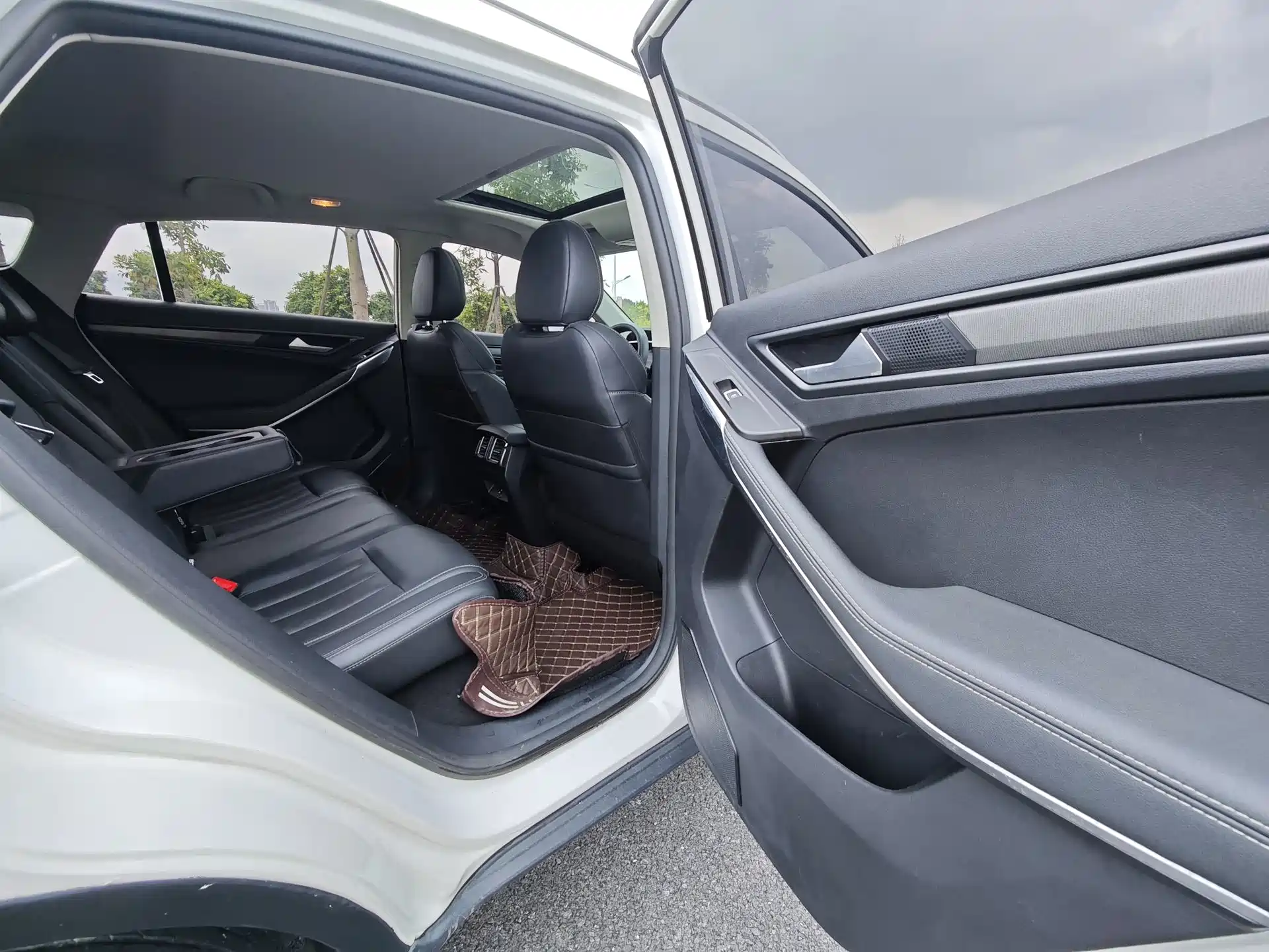 Photo 18 - Ford Territory