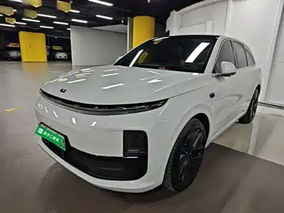 Li Auto L6