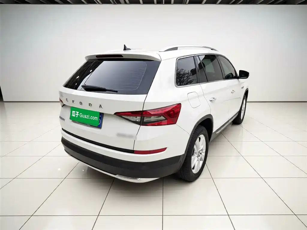 Škoda Kodiaq 2021 TSI330 5-seat 2WD Luxury Premium фото 4