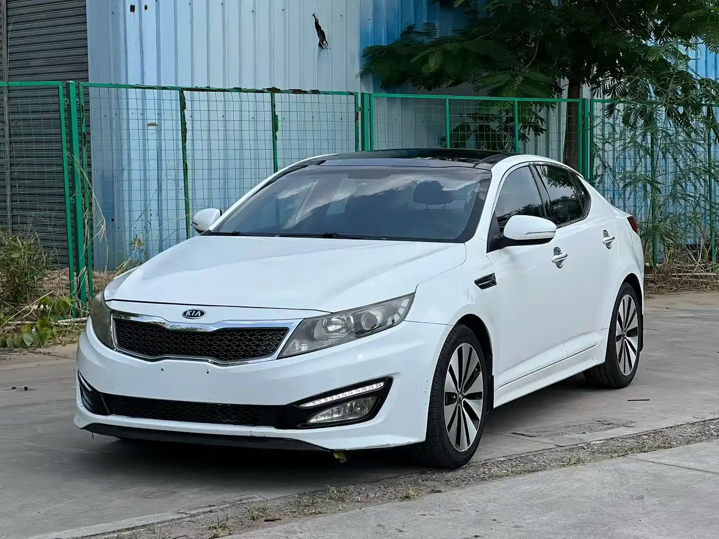 Kia K5 2012 2012 2.0L Automatic DLX