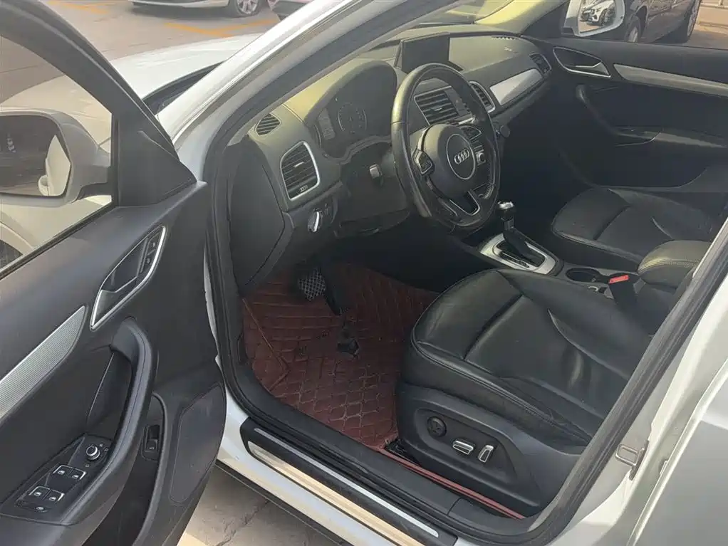 Audi Q3 2016 Model 30 TFSI Style фото 12